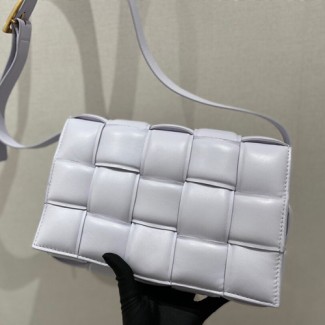 보테가 패딩 카세트 백 591970 연보라