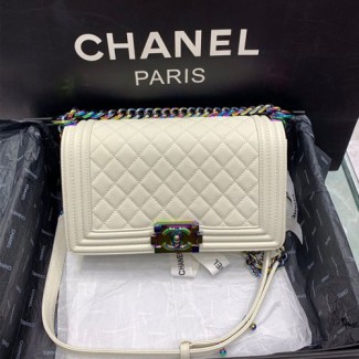 샤넬 보이 미듐 플랩백 C88108 캐비어 아이보리