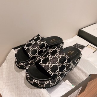 구찌 GG 라메 슬라이드 샌들 623212 블랙