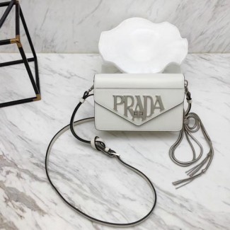 프라다 신상 가죽 숄더백 1BD101 화이트