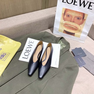 보테가 아몬드 플랫 475188 블랙