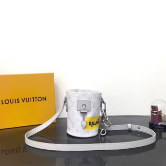 루이비통 초크 나노 백 M44631