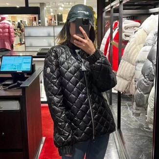 몽클레어 여성 파퀴스 숏패딩  MC3549