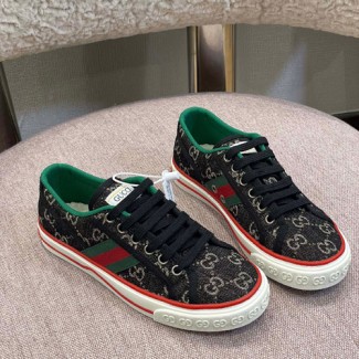 구찌 남여공용 스니커즈 670441