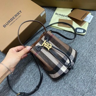 버버리 미니 TB 버킷 백 80704891-1