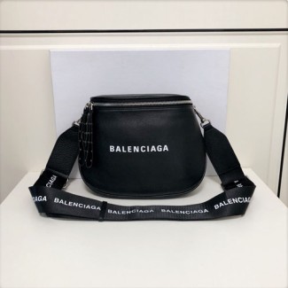 발렌시아가 신상 크로스백 180012 블랙
