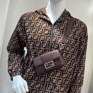 펜디 남여공용 바게트 벨트백 EN568 버건디