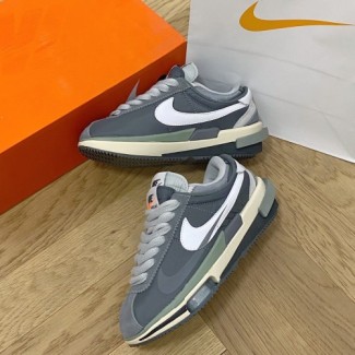 나이키 사카이 남여공용 운동화 NK1102 그레이