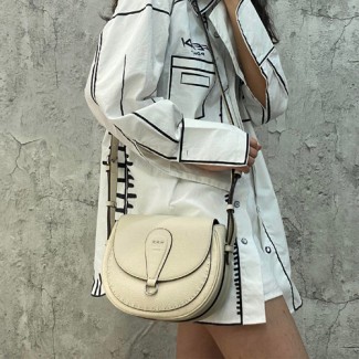 펜디 스몰 새들백 8BT304 화이트