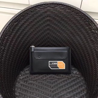 프라다 사피아노 신상 클러치백 2NG005 블랙