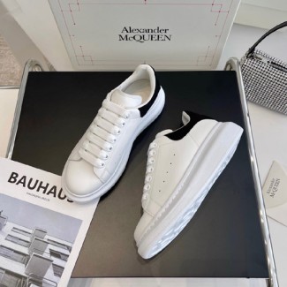 알렉산더 맥퀸  남여공용 스니커즈  586434-34