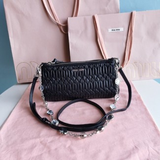 미우미우 마테라쎄 나파 크리스털 숄더백 5BH215 블랙