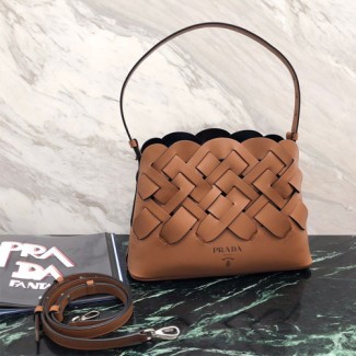 프라다 인트레치오 가죽 탑핸들백 1BA290 브라운