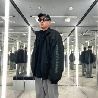 발렌시아가 남여공용 자켓 528811