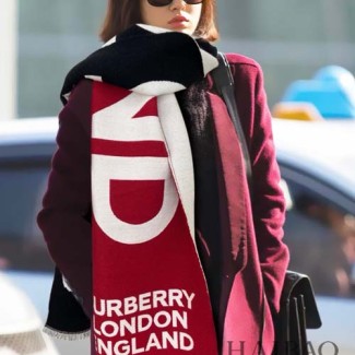 버버리 신상 스카프  BB3669