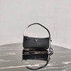 프라다  나일론 호보백 1NE633