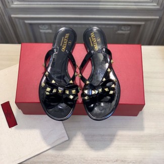 발렌티노 신상 슬리퍼 2S0S20 블랙