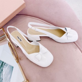 미우미우 신상 샌들 57214 화이트