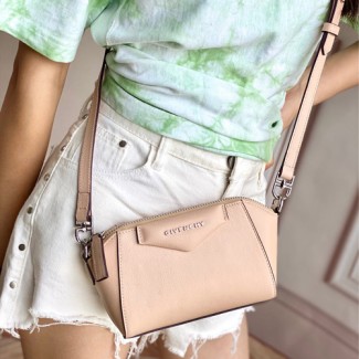 지방시 나노 안티고나 백 BBU017 연핑크