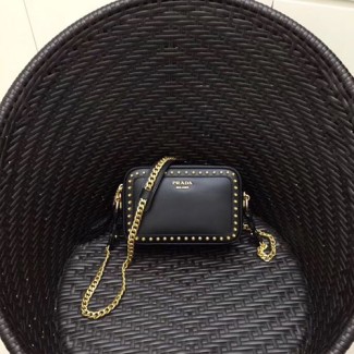 프라다 다이어그램 숄더백 1BH103 블랙