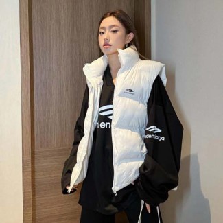 발렌시아가 남여공용 패딩조끼 528817-2