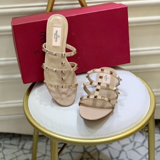 발렌티노 신상 슬리퍼 2S0S35 에나멜 베이지