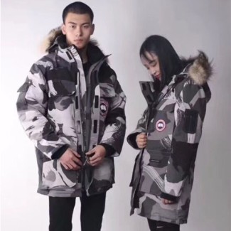 캐나다구스 남여공용 익스페디션 패딩 645032 국방색