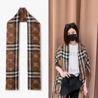 버버리 신상 스카프 BB3664