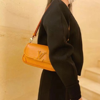 루이비통 부시백 M59386 카멜
