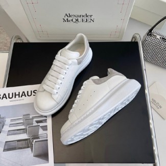 알렉산더 맥퀸  남여공용 스니커즈  586434-33