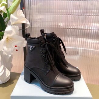 프라다 여성용 앵글부츠 F0825