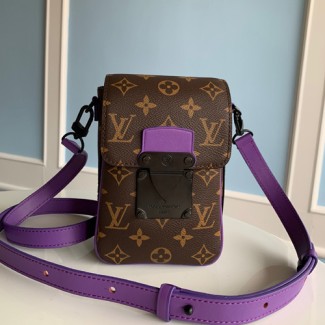 루이비통 S락 버티컬 웨어러블 월릿 M81524-2