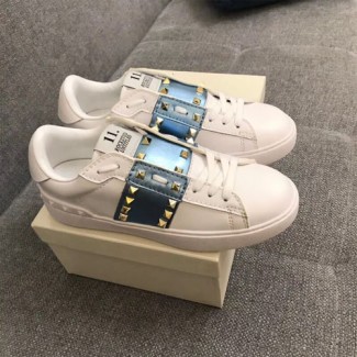 발렌티노 락스터드 남여공용 신상 스니커즈 NW50048 화이트&블루