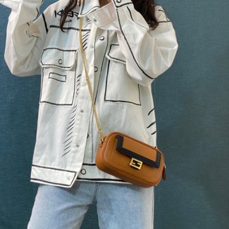 펜디 더블집 바게트 체인백 F70213 카멜