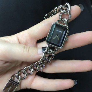 샤넬 신상 여성용 프리미에르 시계 W31301