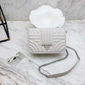 프라다 다이어그램 체인 크로스백 1BP013 화이트