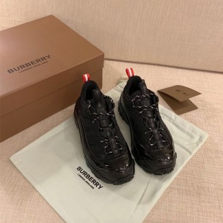 버버리 남여공용 아서 스니커즈 80109644 블랙