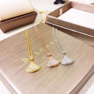 불가리 신상 목걸이 B70576