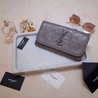 입생로랑 니키 라지 월렛 장지갑 583552 그레이