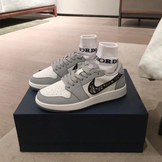 디올&나이키 콜라보 남여공용 디올 에어조던 DN2020 로우탑