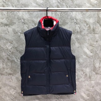 톰브라운 남여공용 패딩조끼 TB8832 네이비