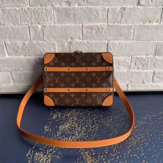 루이비통 소프트 트렁크 메신저 PM M68494