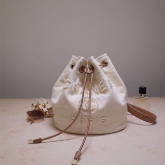 샤넬 신상 버킷백 AS3183 아이보리