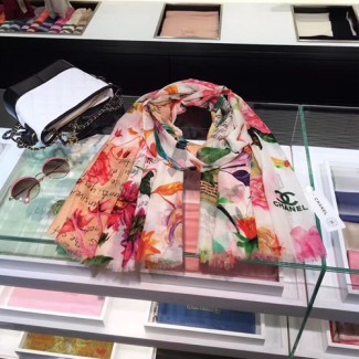 샤넬 신상 스카프 C7021