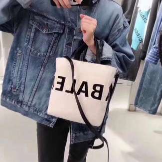 발렌시아가 신상 스몰 쇼퍼백 529127 화이트