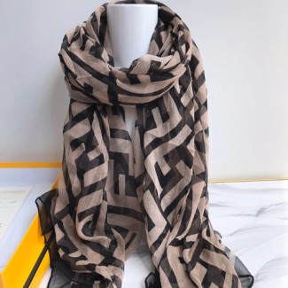 펜디 신상 스카프 FD70239