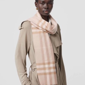 버버리 신상 스카프 BB3619