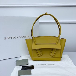 보테가 프렌치 카프스킨 아르코 33 백 580725 옐로우