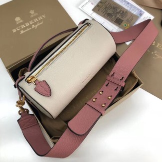 버버리 가죽 더 배럴 백 40766921 화이트