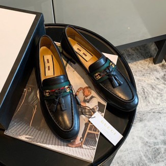 구찌 신상 로퍼 623214 블랙